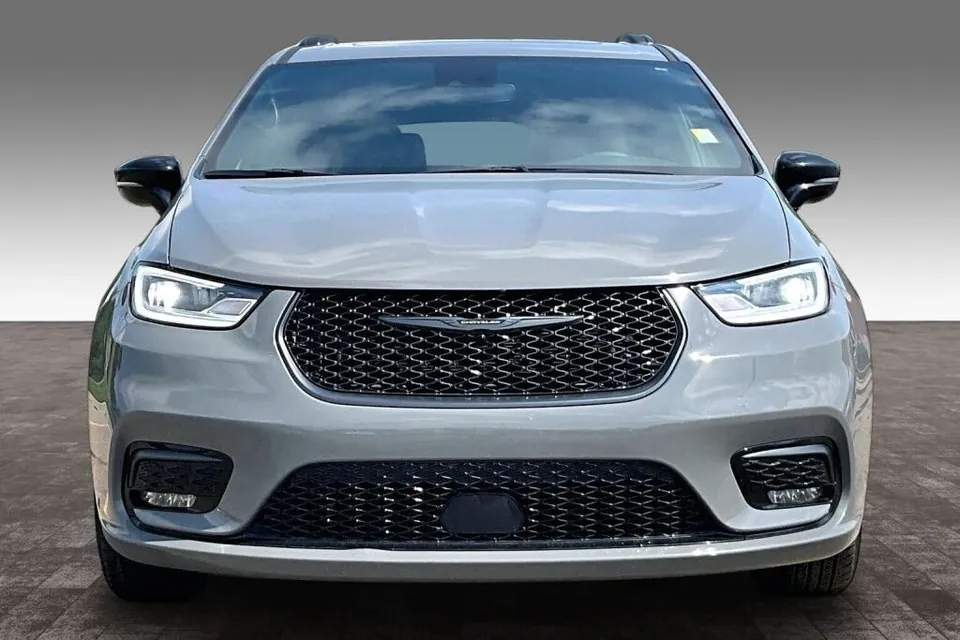 Chrysler Pacifica 2025 photo 3