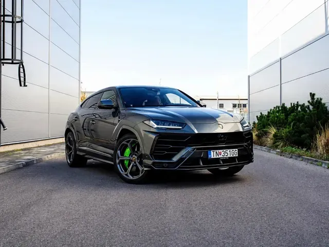 Lamborghini Urus 2020 photo 3