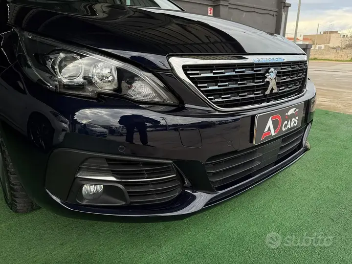 Peugeot 308 2019 photo 4