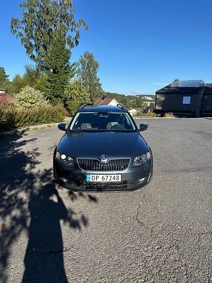 Skoda Octavia 2015 photo 2