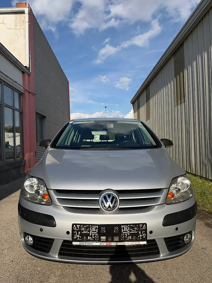 Volkswagen Golf 2007 photo 2