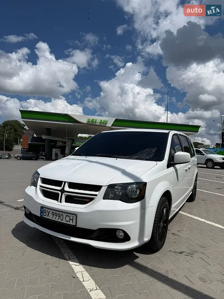 Dodge Grand Caravan 2020 photo 3