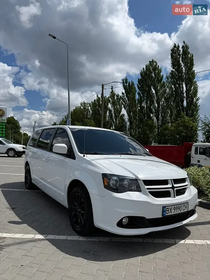 Dodge Grand Caravan 2020 photo 2