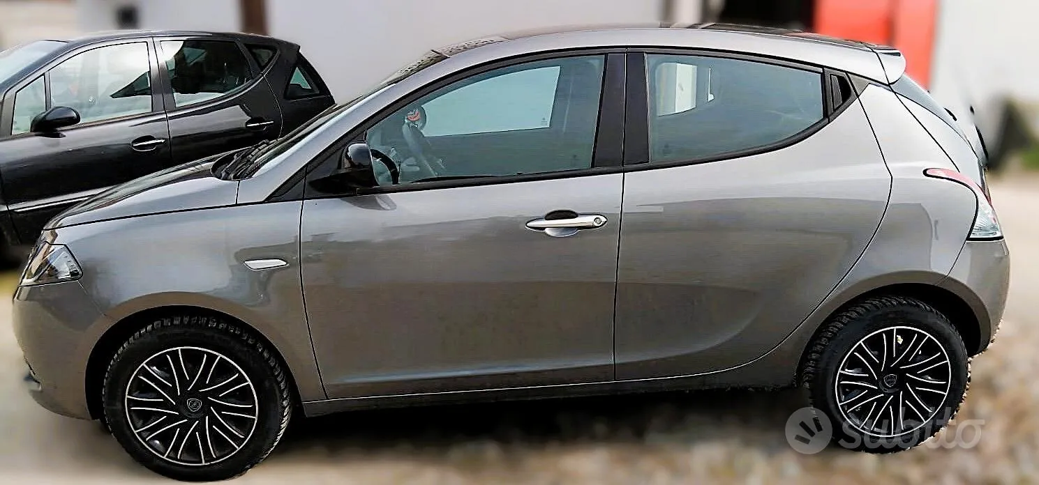 Lancia Ypsilon 2023 photo 5
