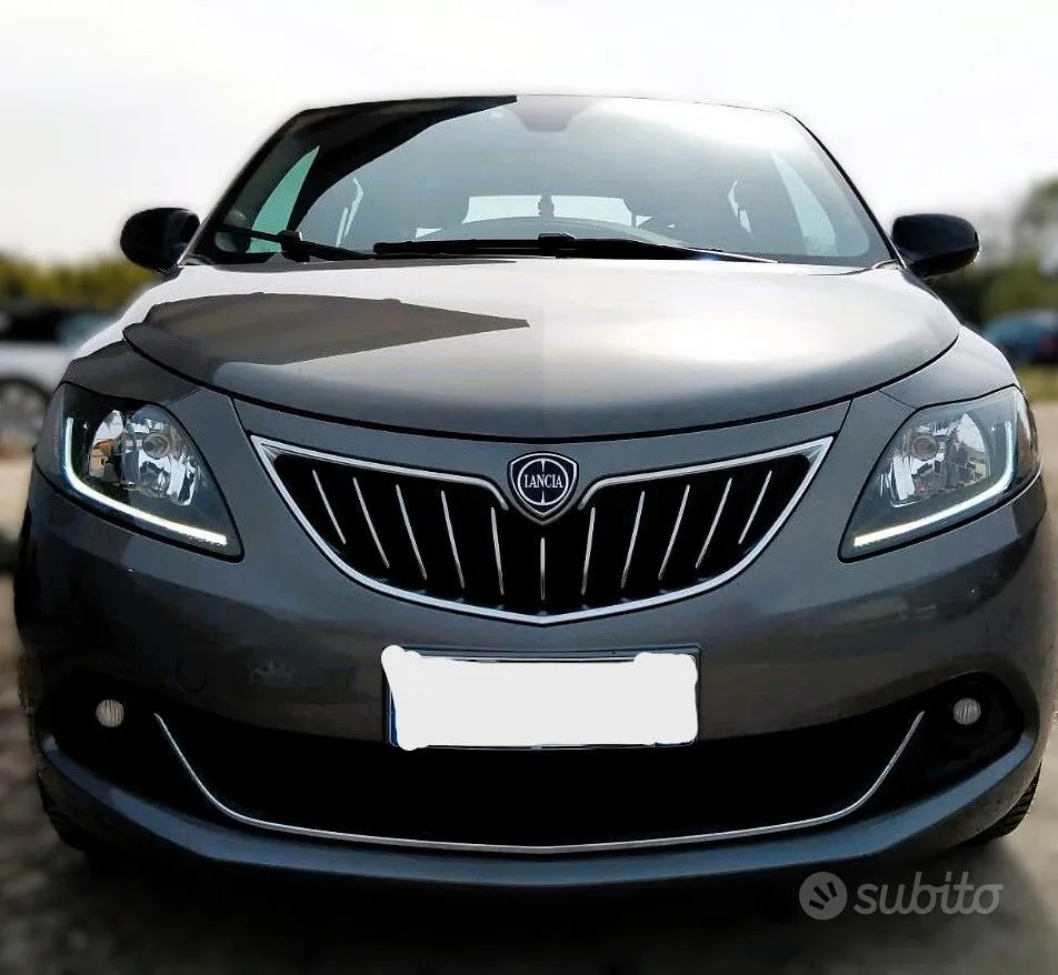 Lancia Ypsilon