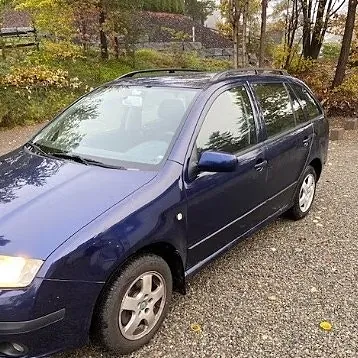 Skoda Fabia 2005 photo 2