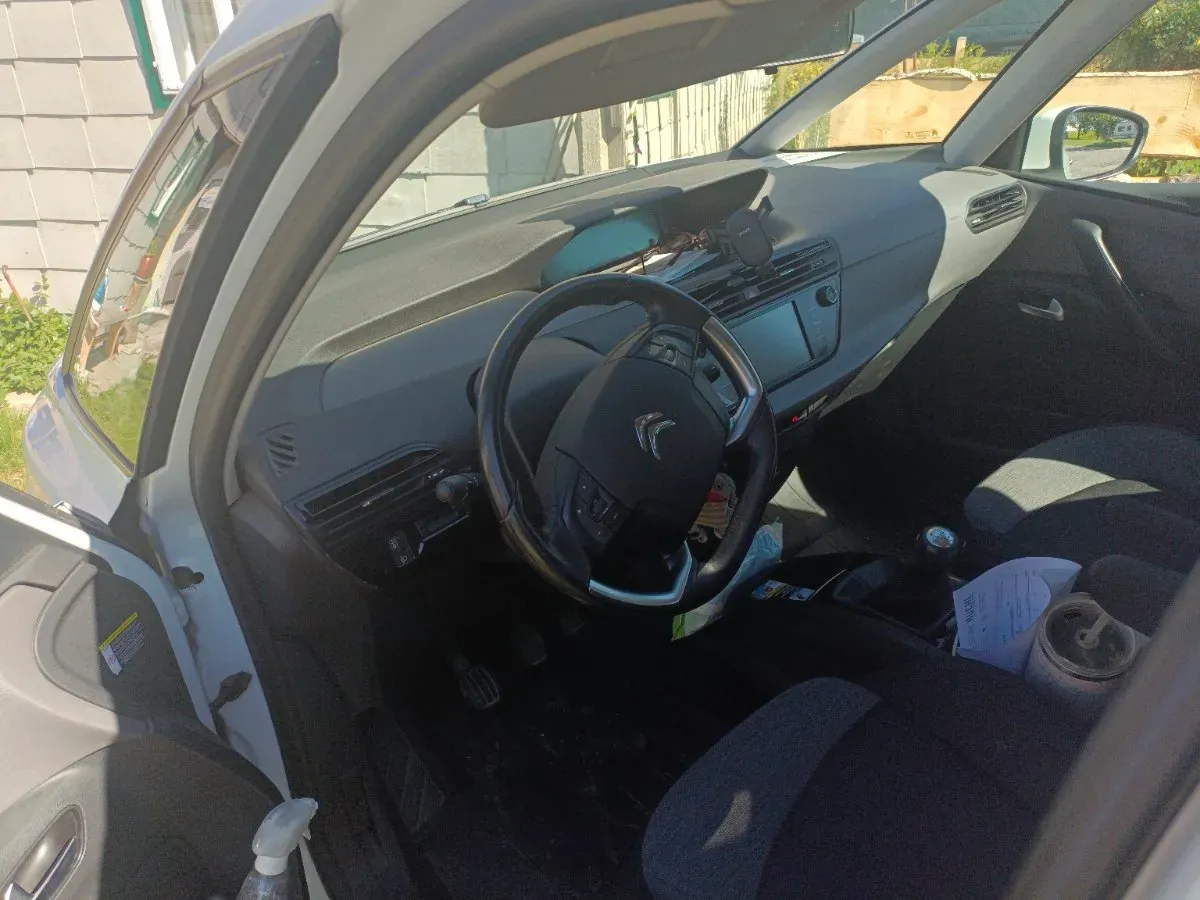 Citroen C4 Picasso 2017 photo 2