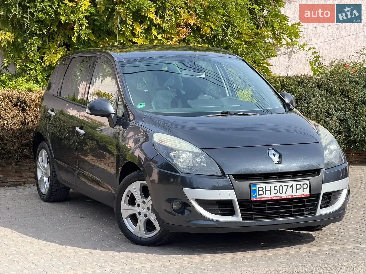 Renault Scenic 2011 photo 3