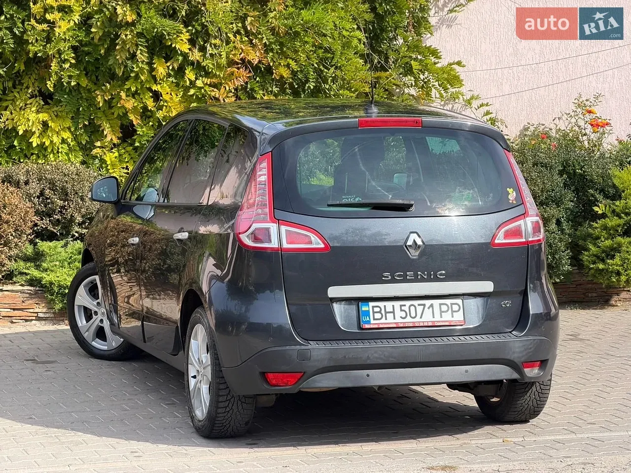 Renault Scenic 2011 photo 4
