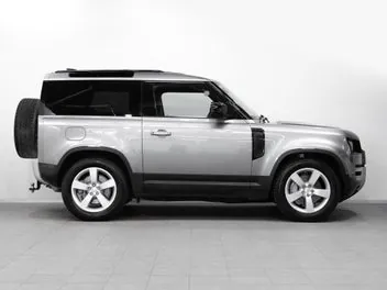 Land Rover Defender 2021 photo 4