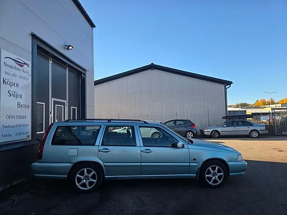 Volvo V70 1997 photo 2