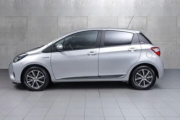 Toyota Yaris 2019 photo 2