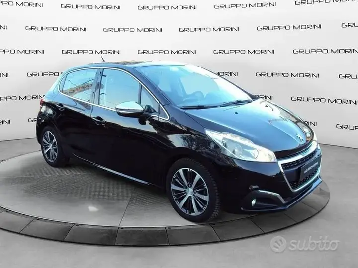 Peugeot 208 2015 photo 3