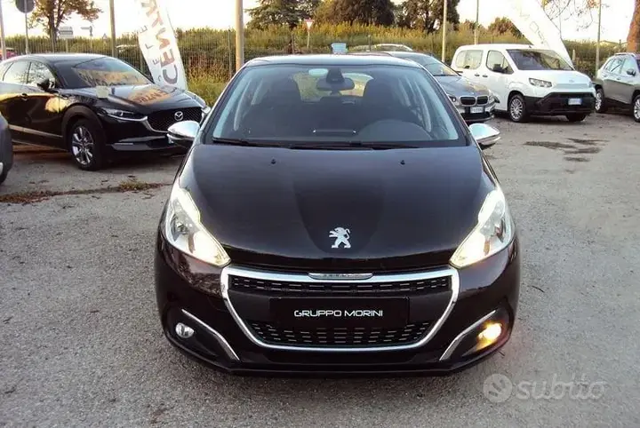 Peugeot 208 2015 photo 2