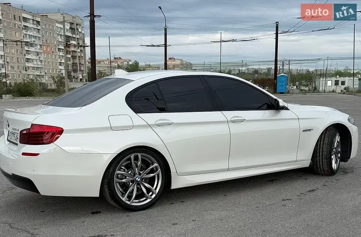 BMW 5 Series 2013 photo 5