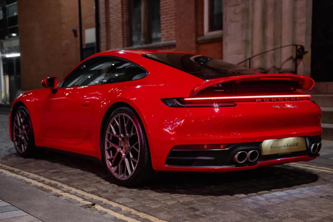 Porsche 911 2019 photo 2