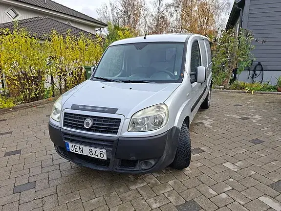 Fiat Doblo 2009 photo 2