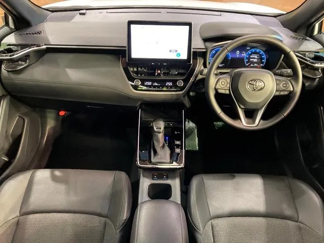 Toyota Corolla Cross 2026 photo 2