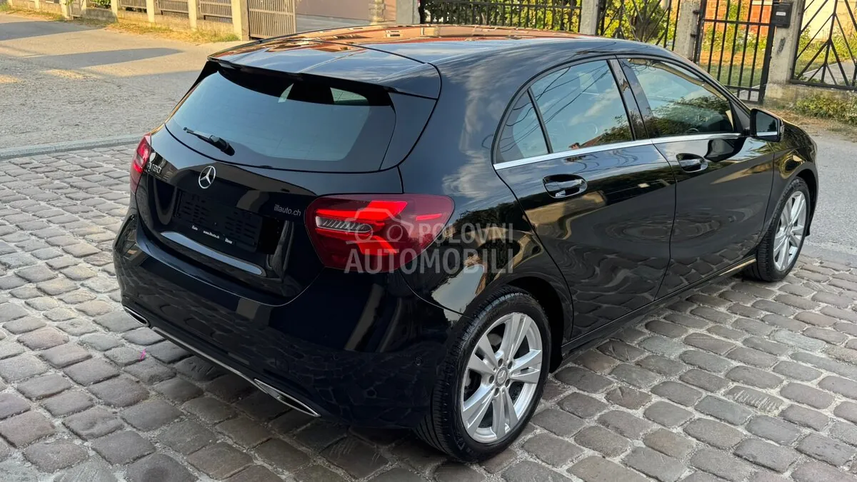 Mercedes-Benz A 180 2016 photo 4