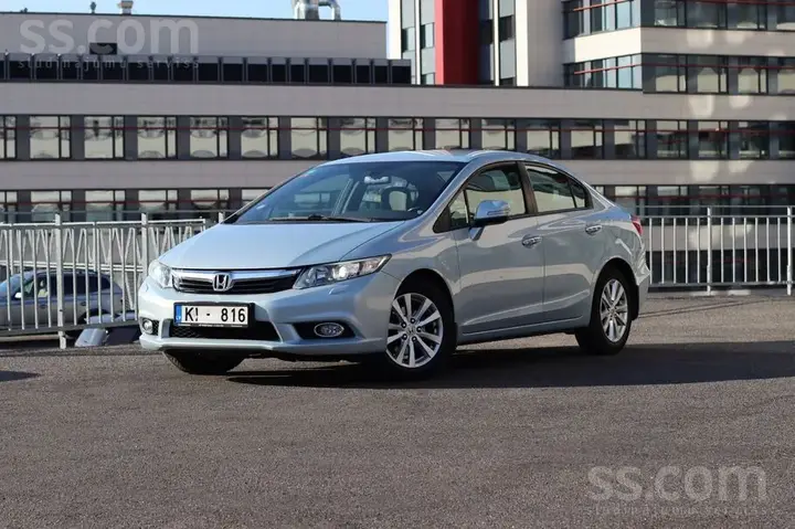 Honda Civic 2012 photo 3