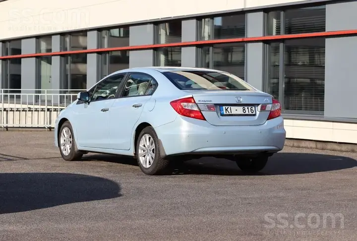 Honda Civic 2012 photo 4