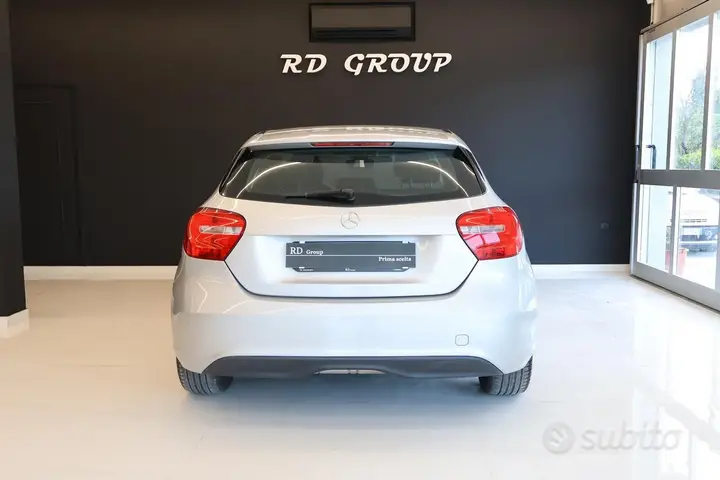 Mercedes-Benz A 180 2015 photo 5