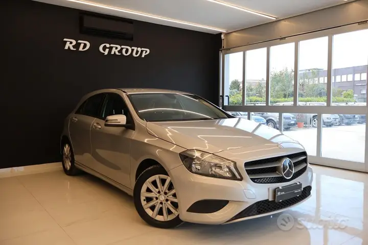 Mercedes-Benz A 180 2015 photo 3
