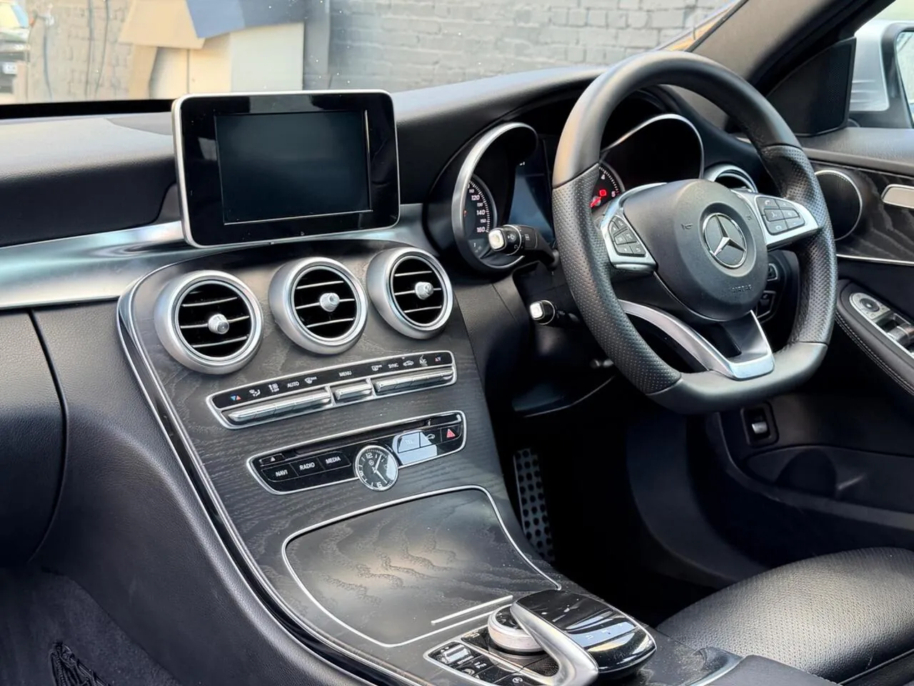 Mercedes-Benz C-Class 2017 photo 4