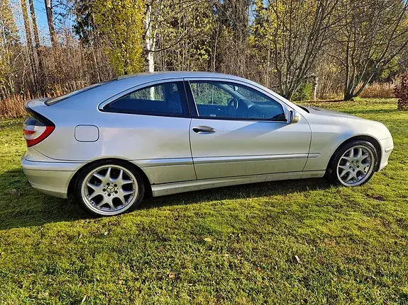Mercedes-Benz C180