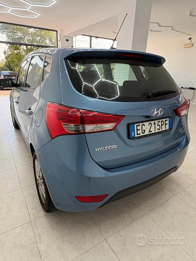 Hyundai Ix20 2011 photo 3