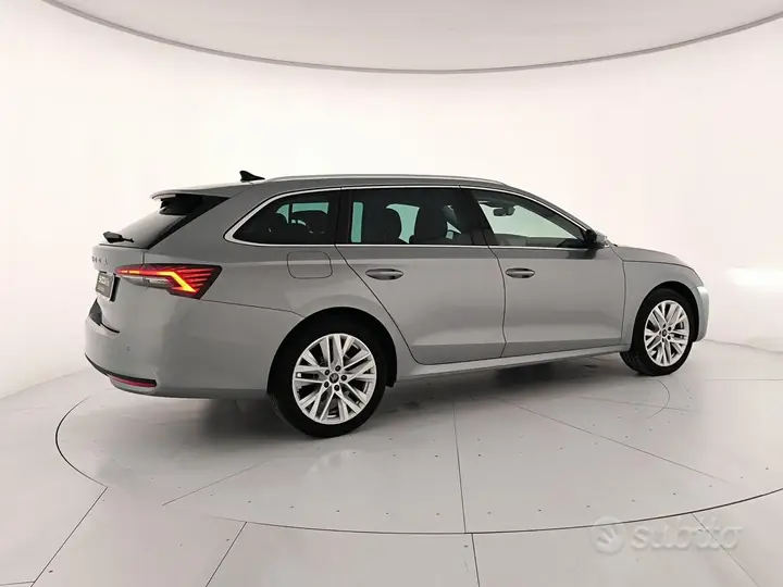 Skoda Octavia 2026 photo 2