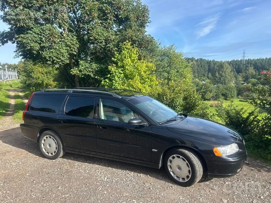 Volvo V70 2004 photo 3