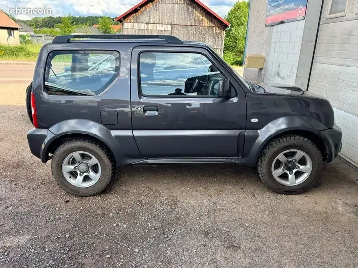 Suzuki Jimny 2014 photo 3