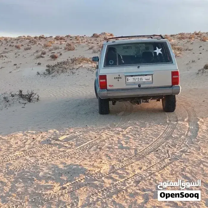 Jeep Cherokee 1997 photo 2