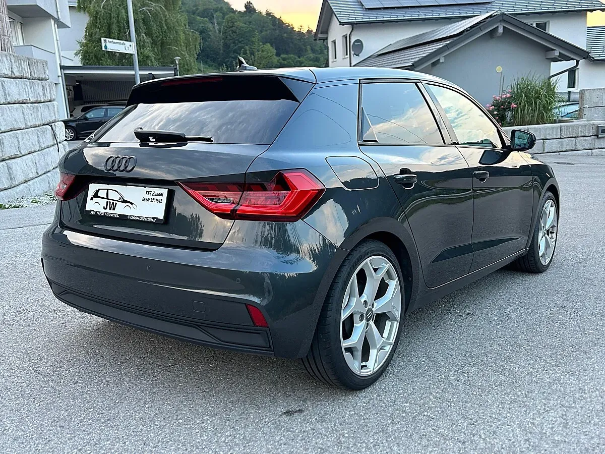 Audi A1 2020 photo 2