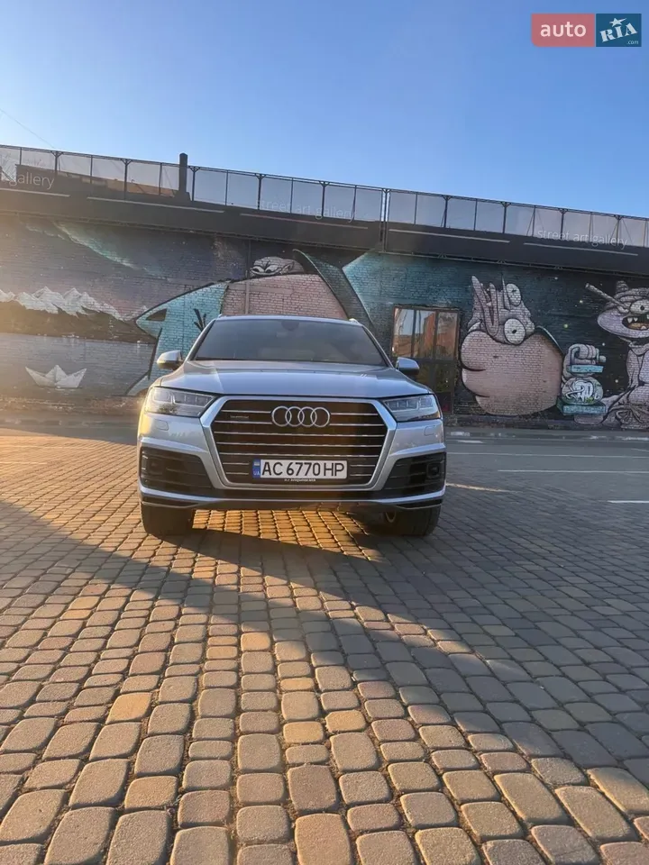 Audi Q7 2019 photo 5