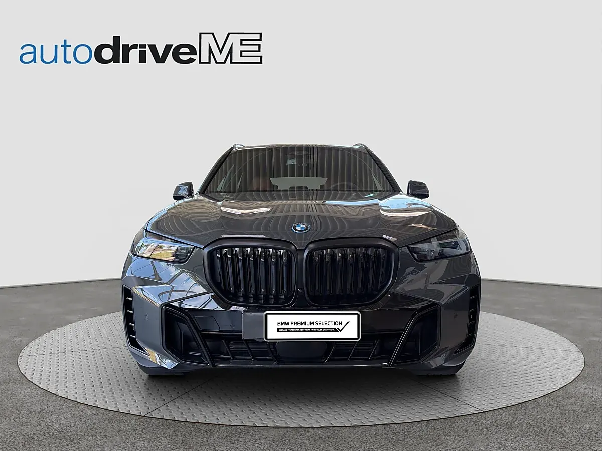 BMW X5 photo 2