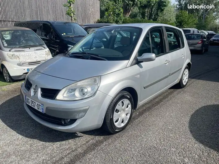 Renault Megane 2008 photo 2