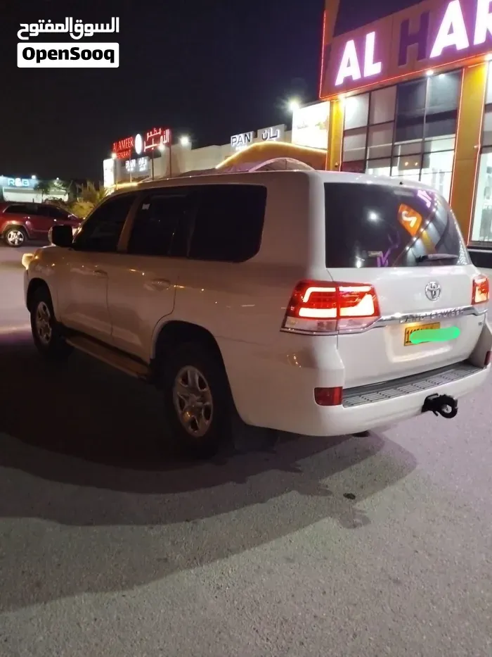 Toyota Land Cruiser 2017 photo 4