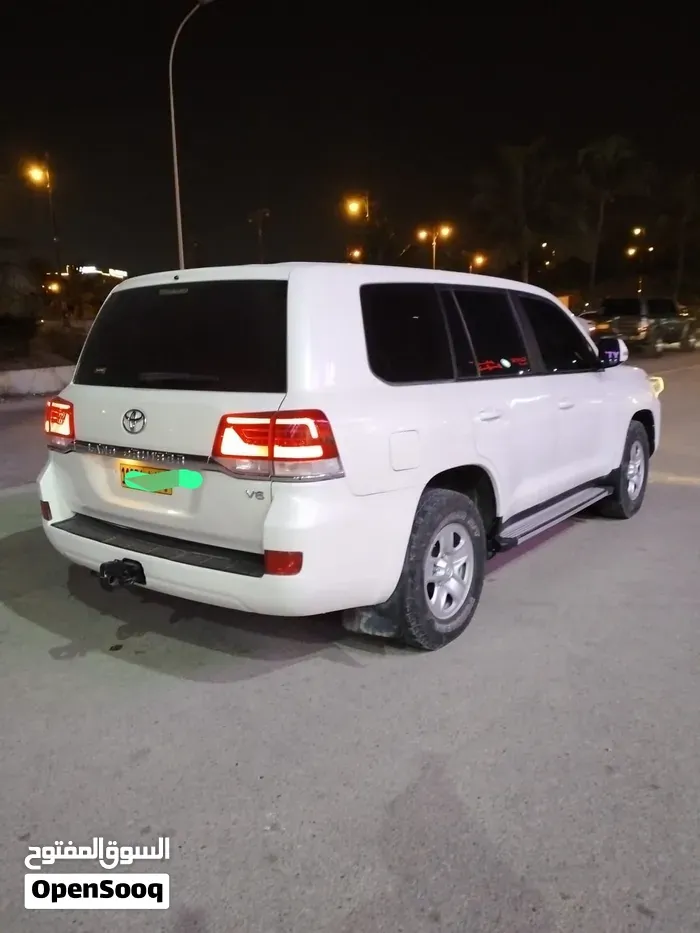 Toyota Land Cruiser 2017 photo 3