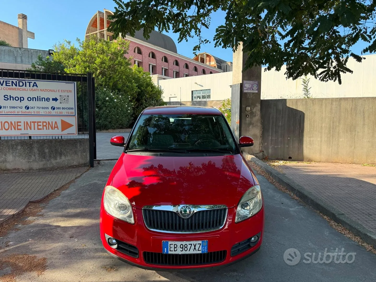 Skoda Fabia 2010 photo 2