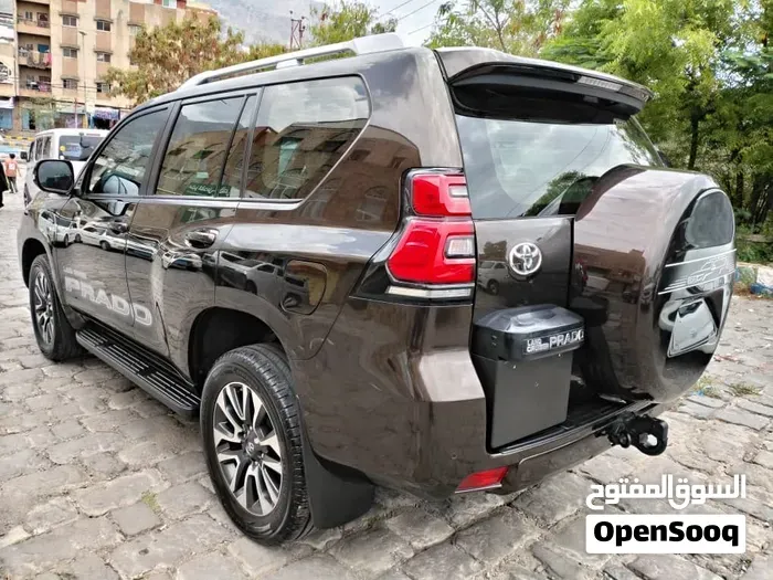Toyota Prado 2022 photo 2