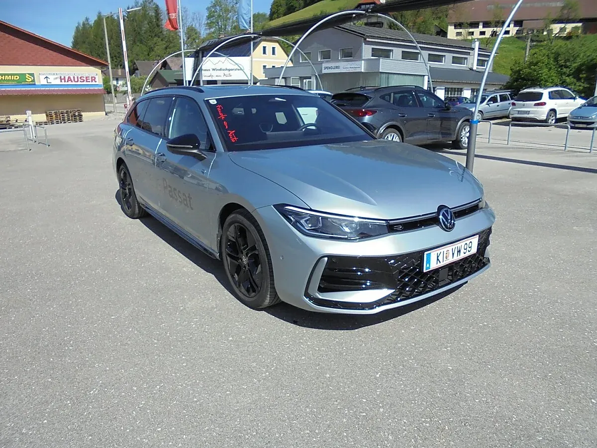 Volkswagen Passat 2024 photo 2
