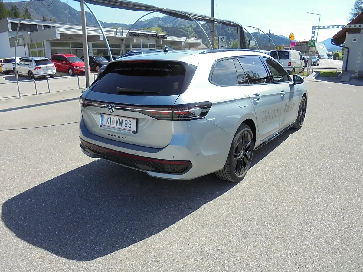 Volkswagen Passat 2024 photo 3