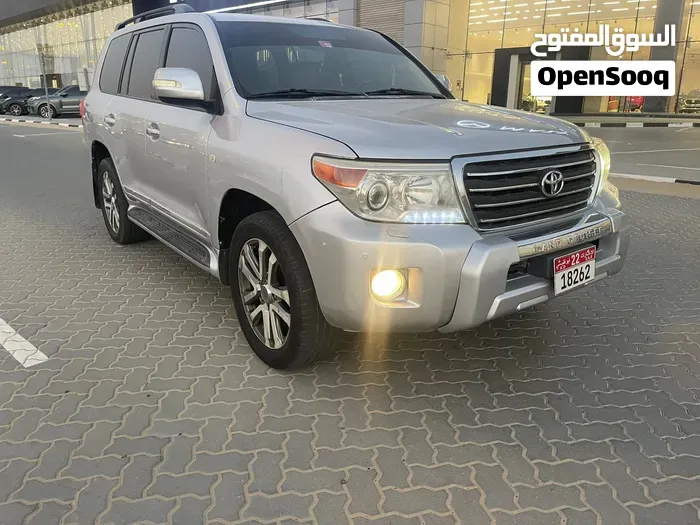 Toyota Land Cruiser 2010 photo 2