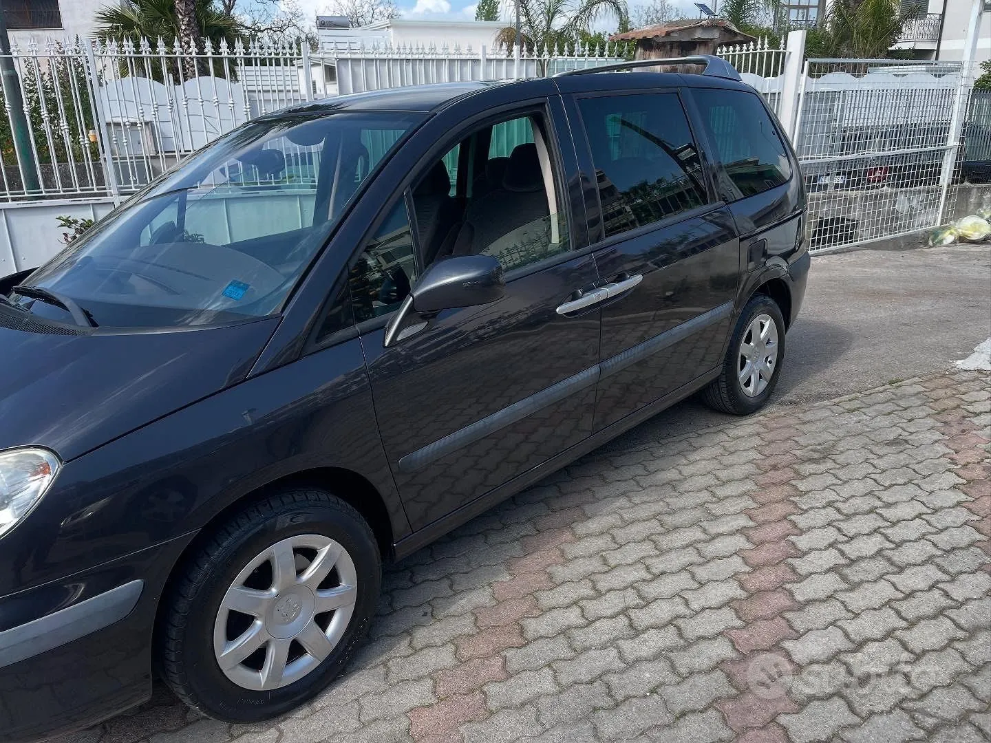 Peugeot 807