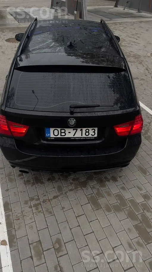 BMW E91 2009 photo 2