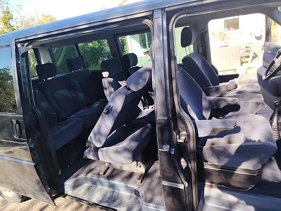 Volkswagen Caravelle 2002 photo 3