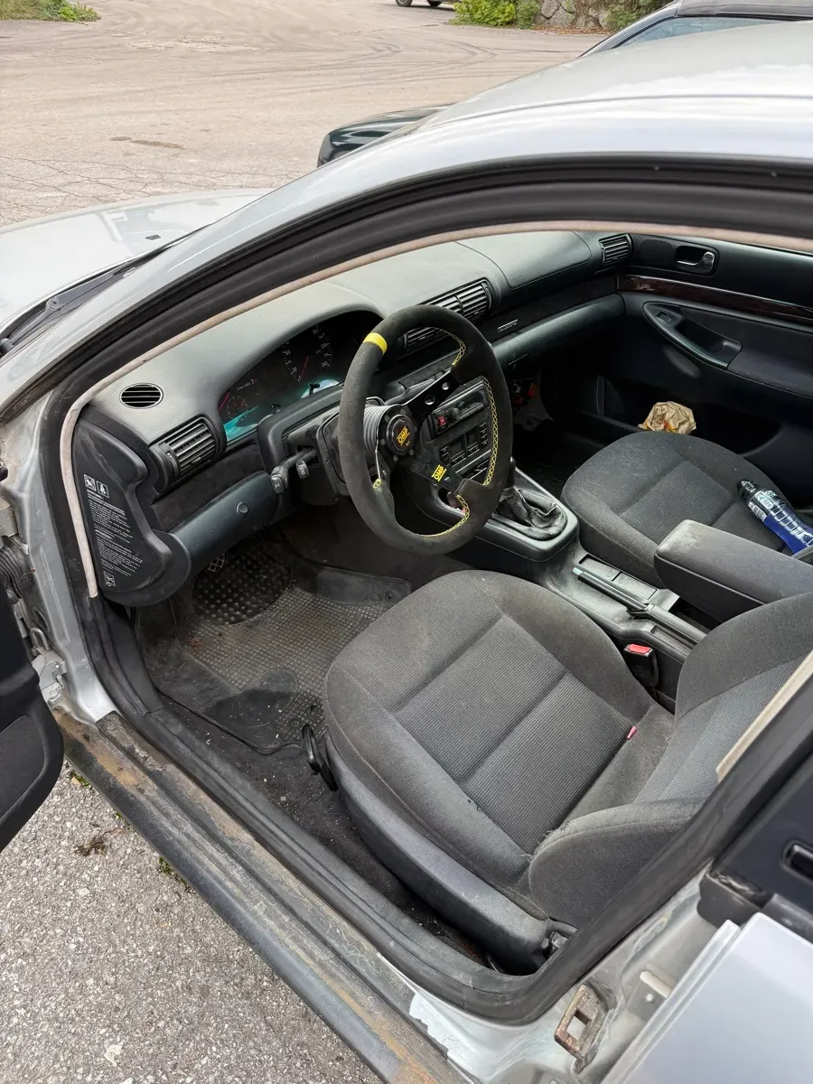 Audi A4 1995 photo 3