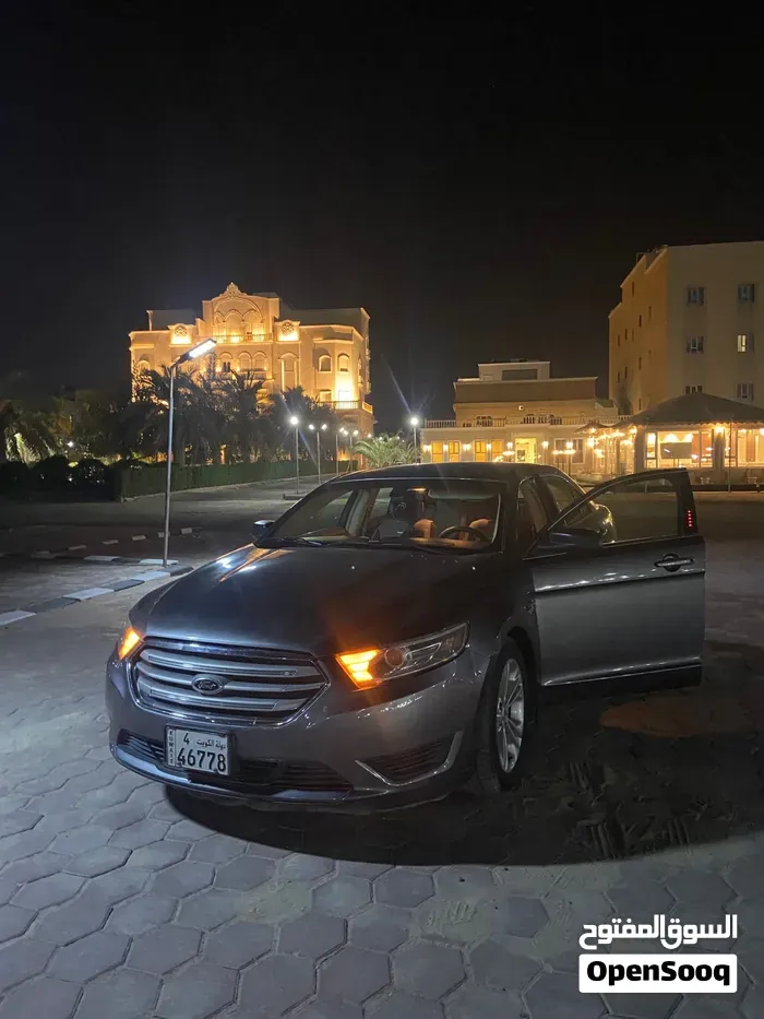 Ford Taurus 2014 photo 3
